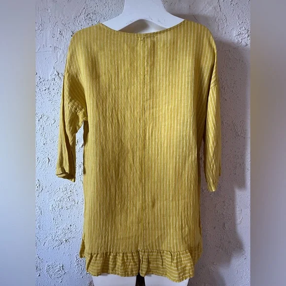 Linen Top - Picture 2 of 5